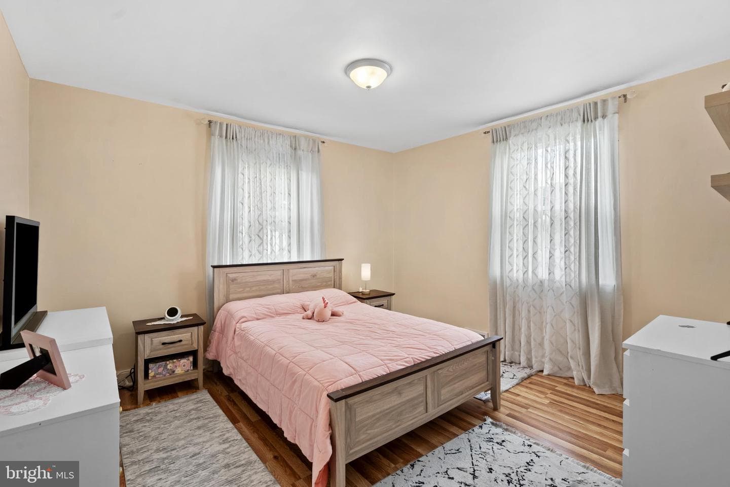 214 S Sproul Road photo 18