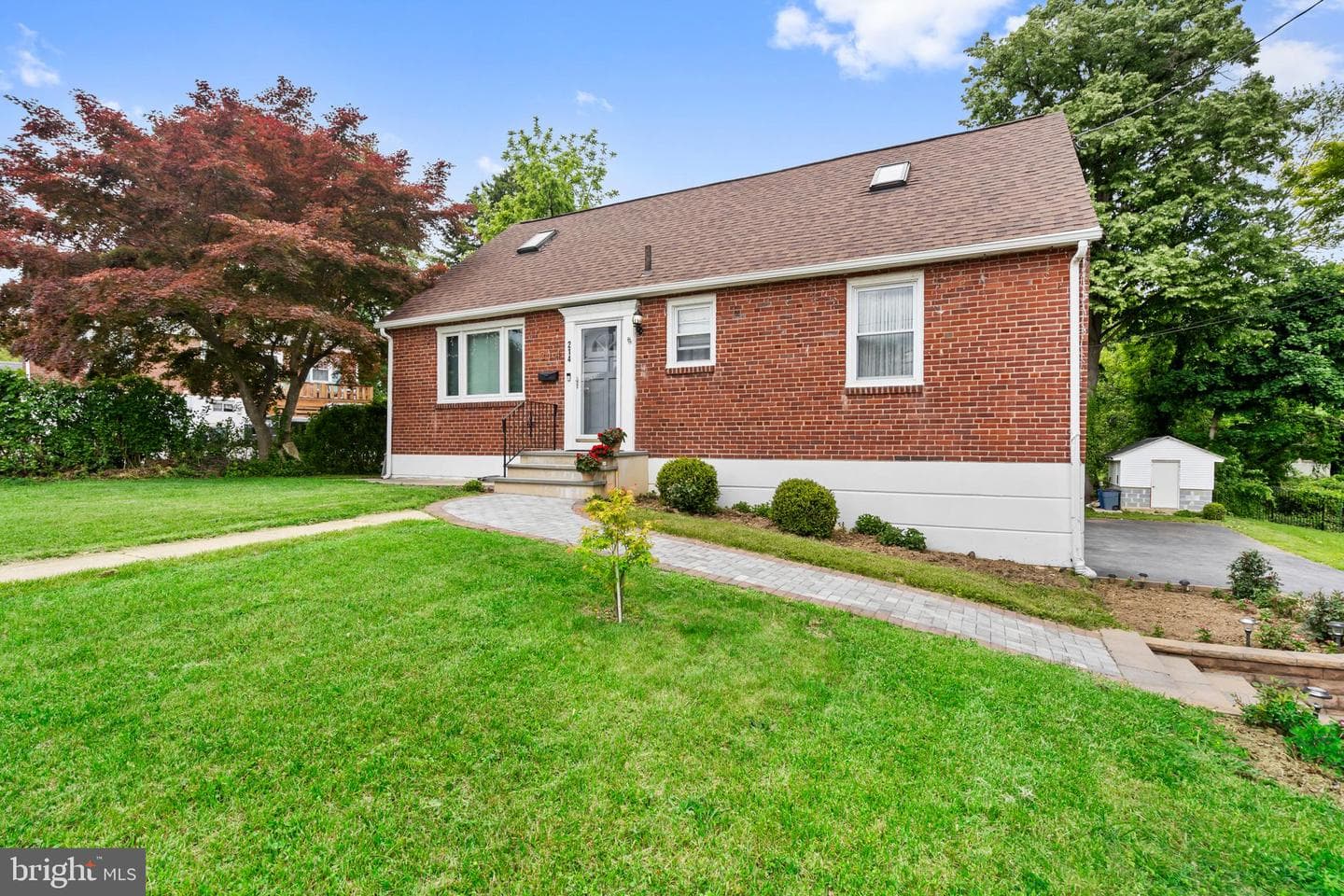 214 S Sproul Road photo 2