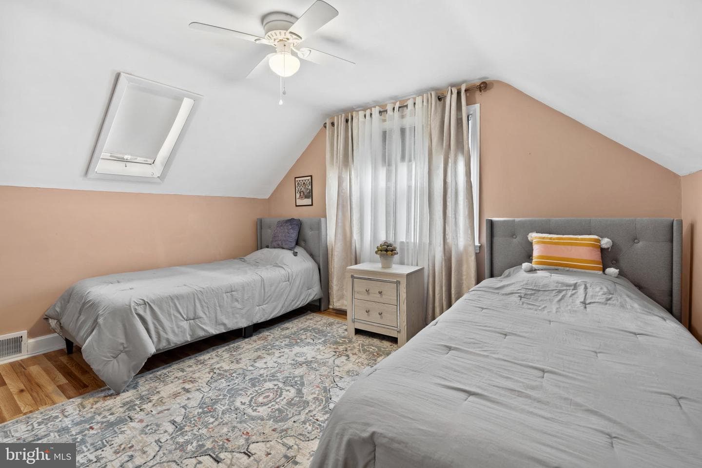 214 S Sproul Road photo 23