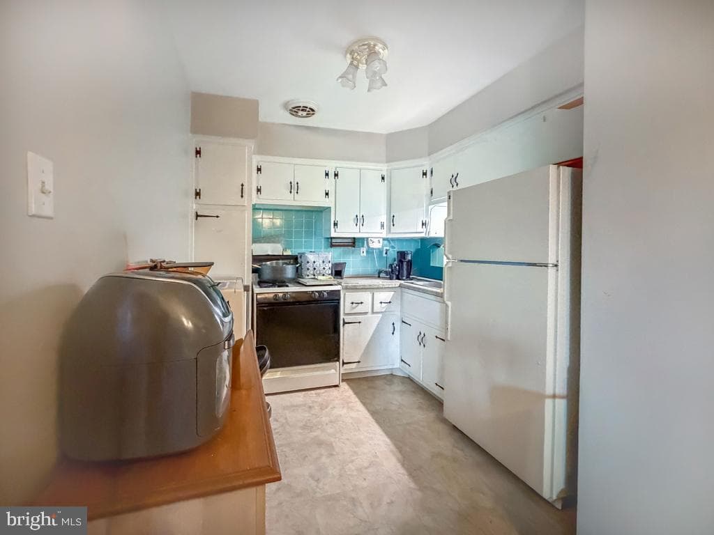 347 Beverly Boulevard photo 19