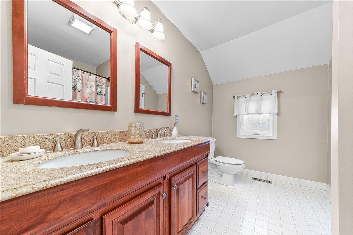 51 Ridings Way photo 47