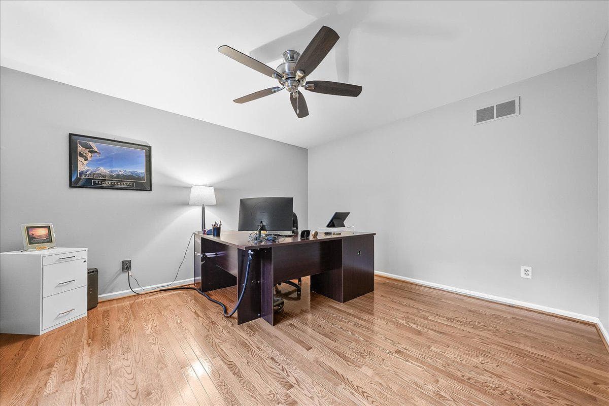 51 Ridings Way photo 53