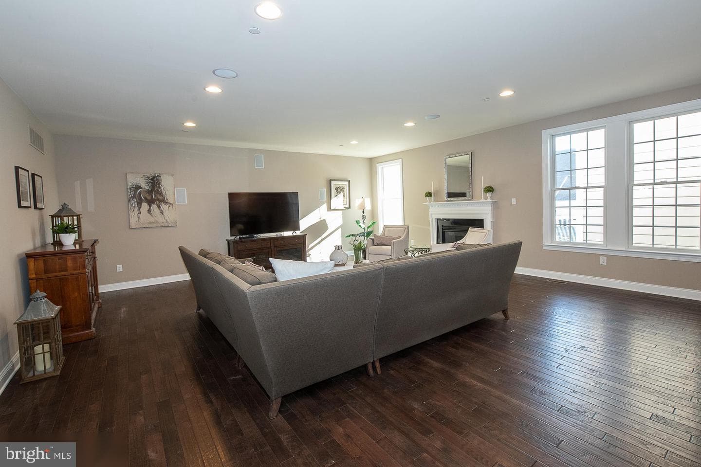 3704 Liseter Gardens photo 15