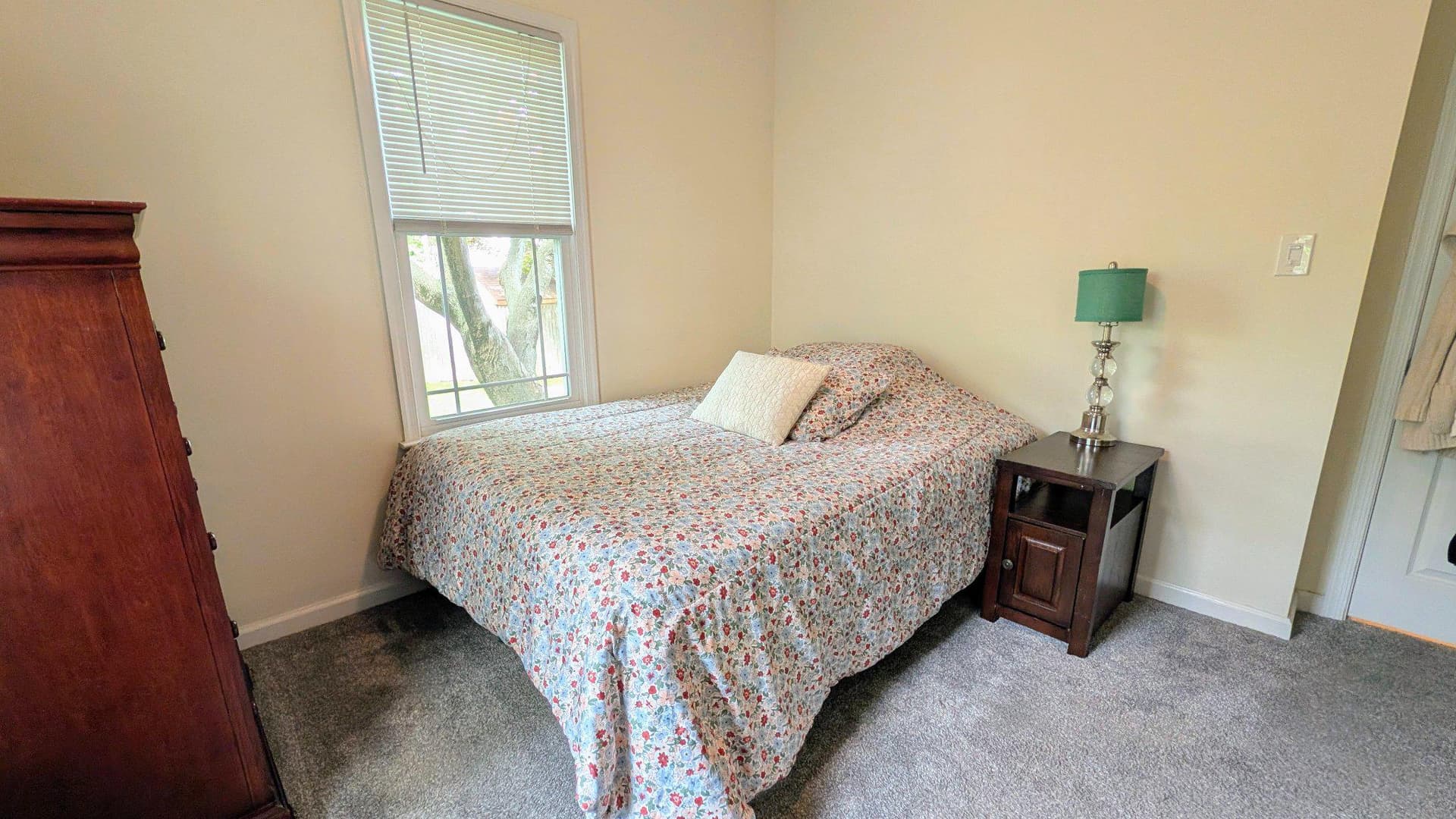 105 Hinkson Boulevard photo 16