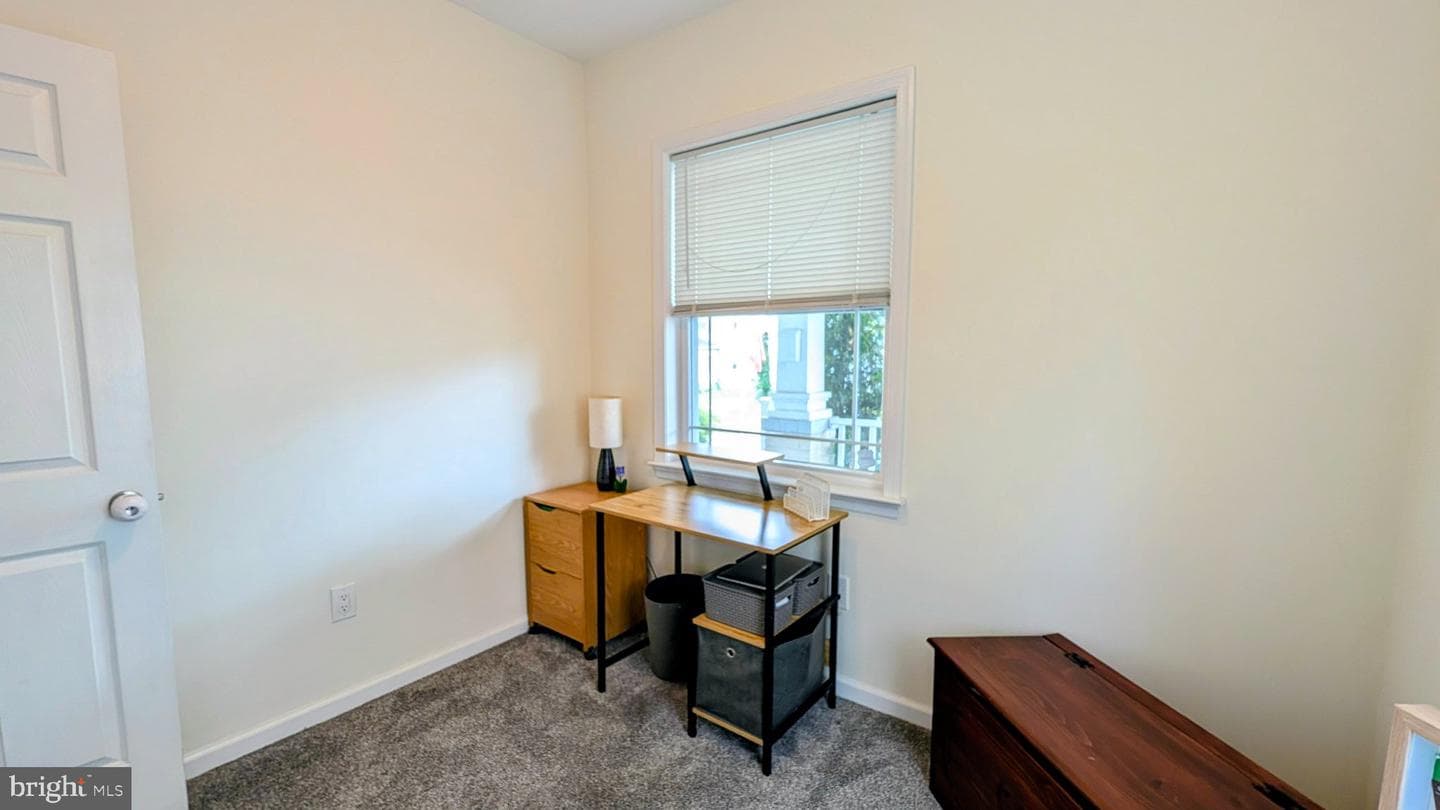 105 Hinkson Boulevard photo 23