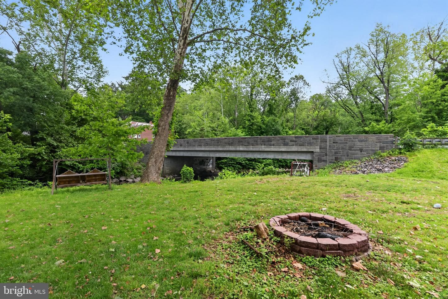 599 N Bishop Avenue photo 20