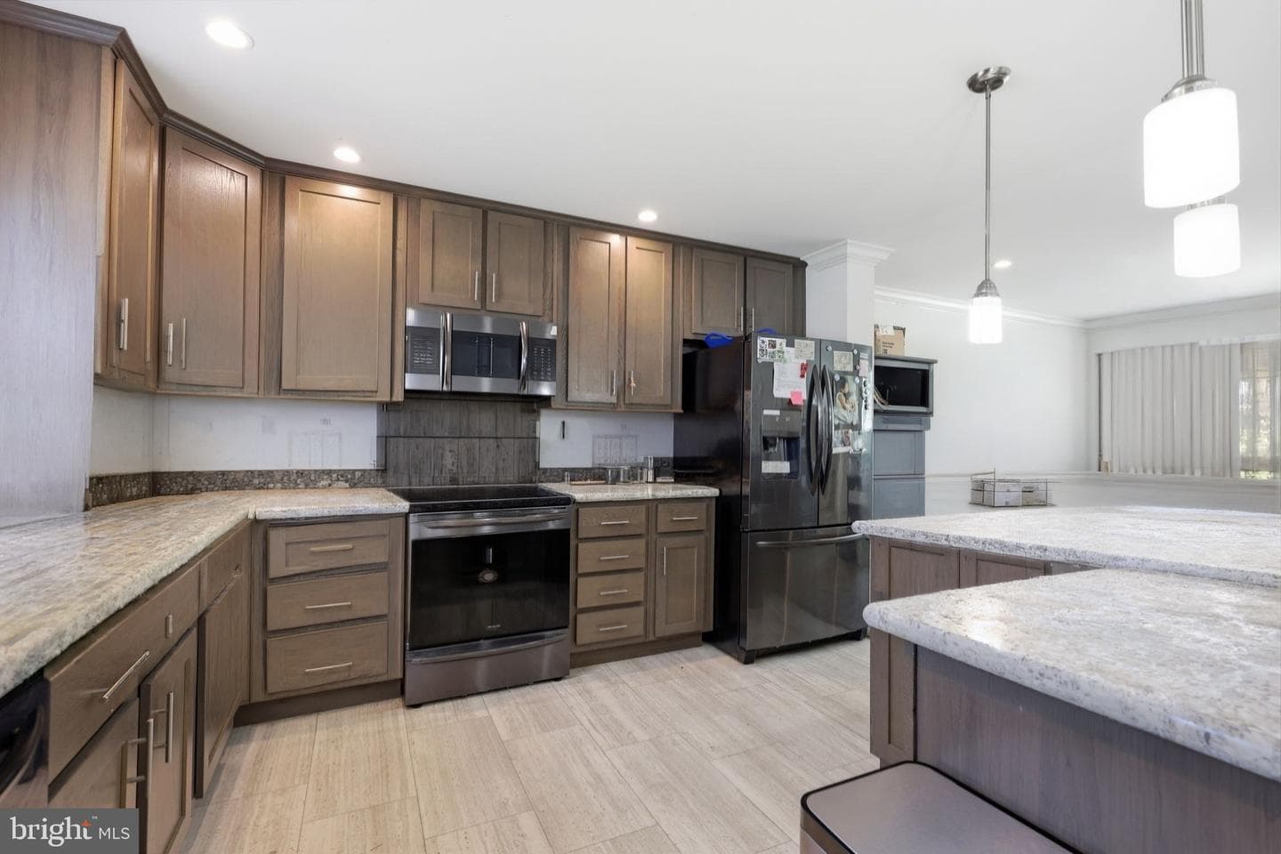 2334 Douglas Ave photo 7