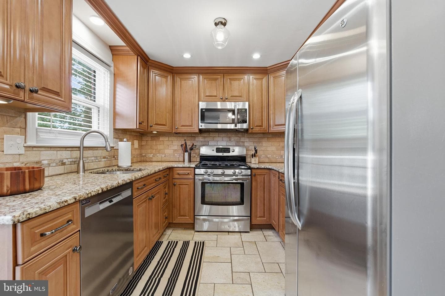 506 Harriet Lane photo 14
