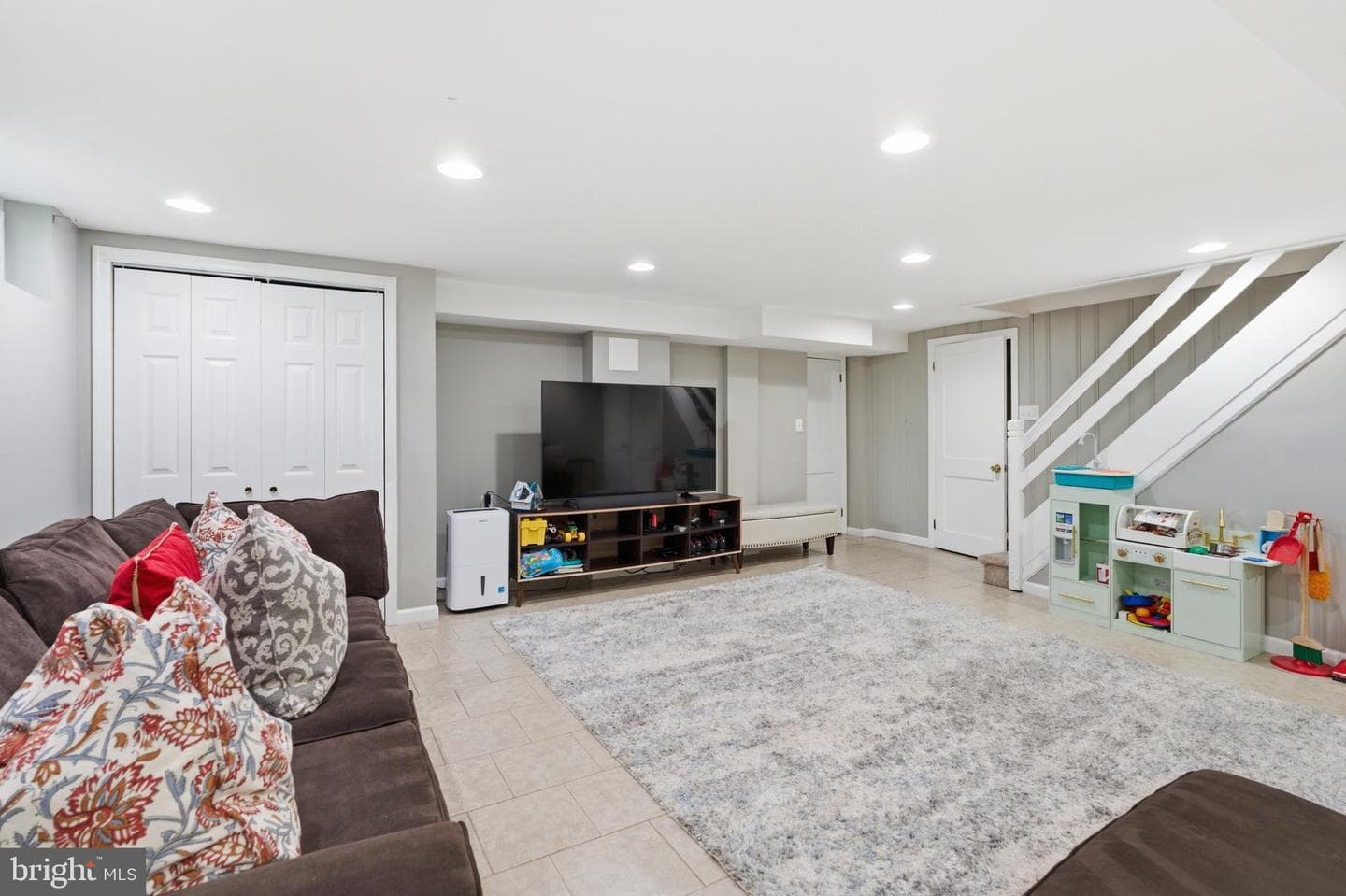 506 Harriet Lane photo 25