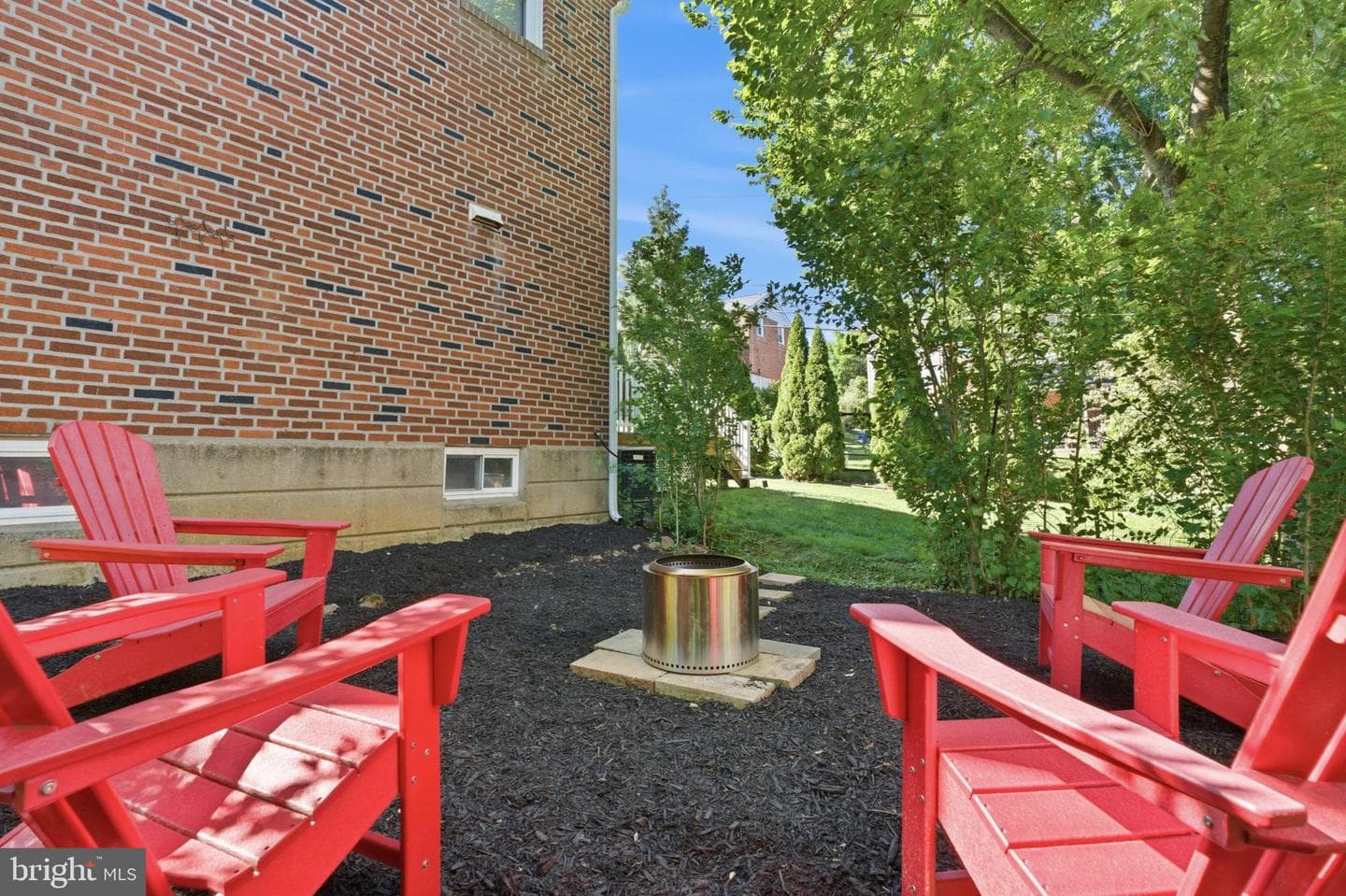 506 Harriet Lane photo 27