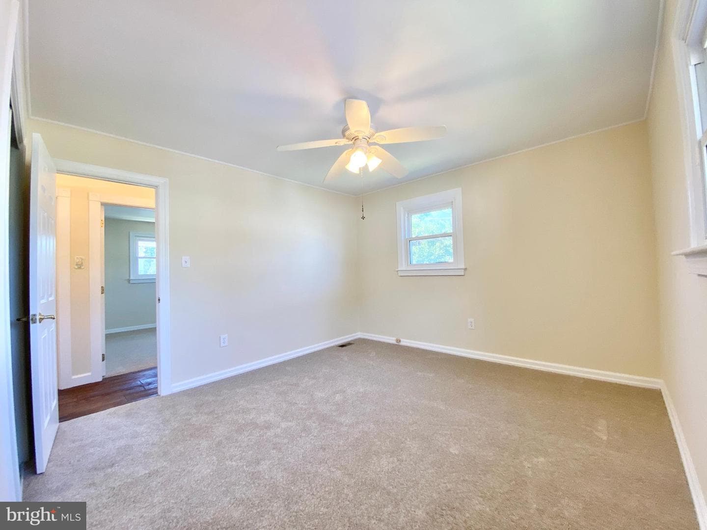227 Elm Avenue photo 13