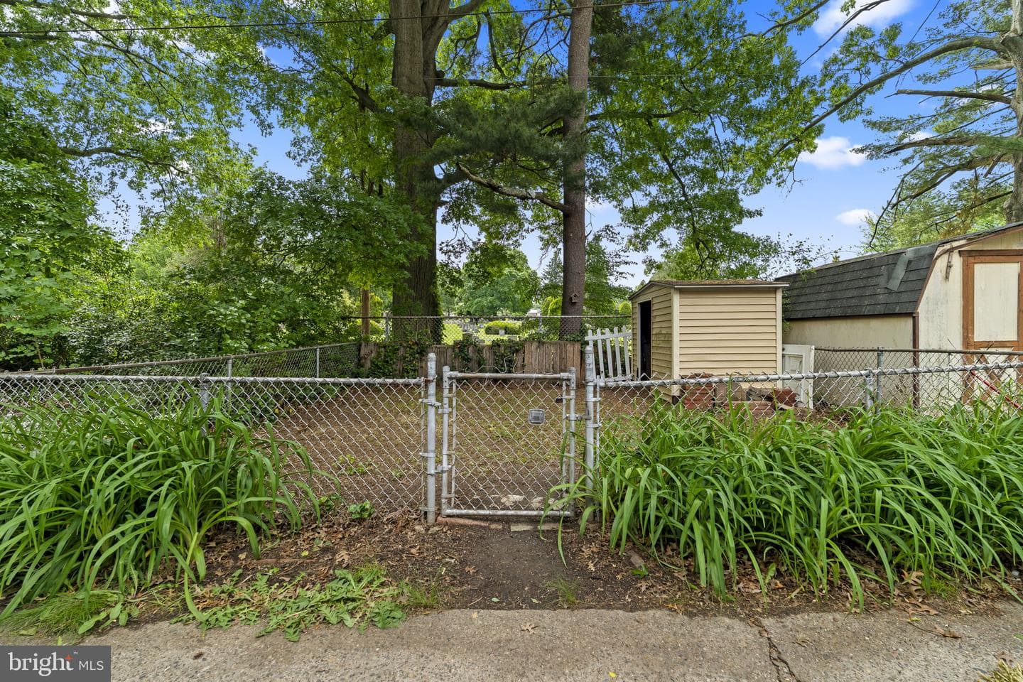 2348 Highland Avenue photo 34