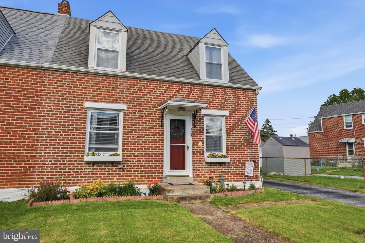 706 Colwell Road photo 2