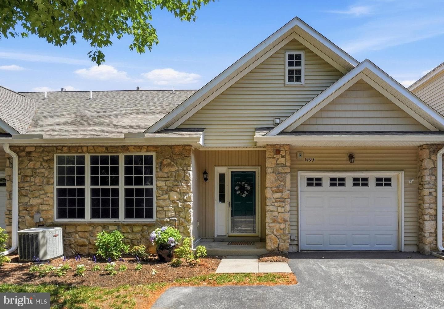 1493 Country Club Drive