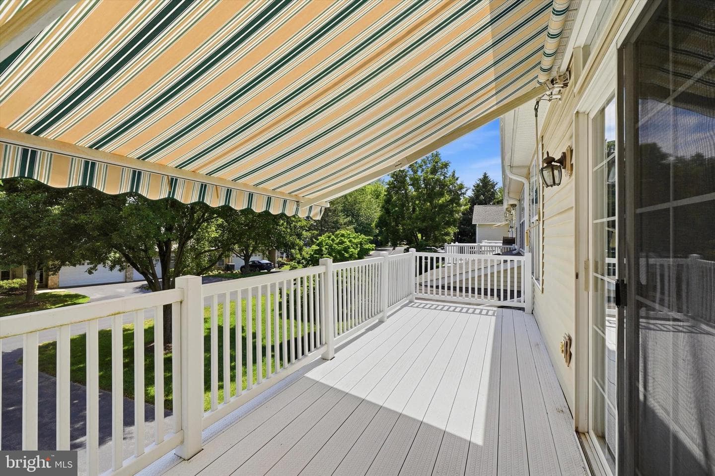 1493 Country Club Drive photo 4