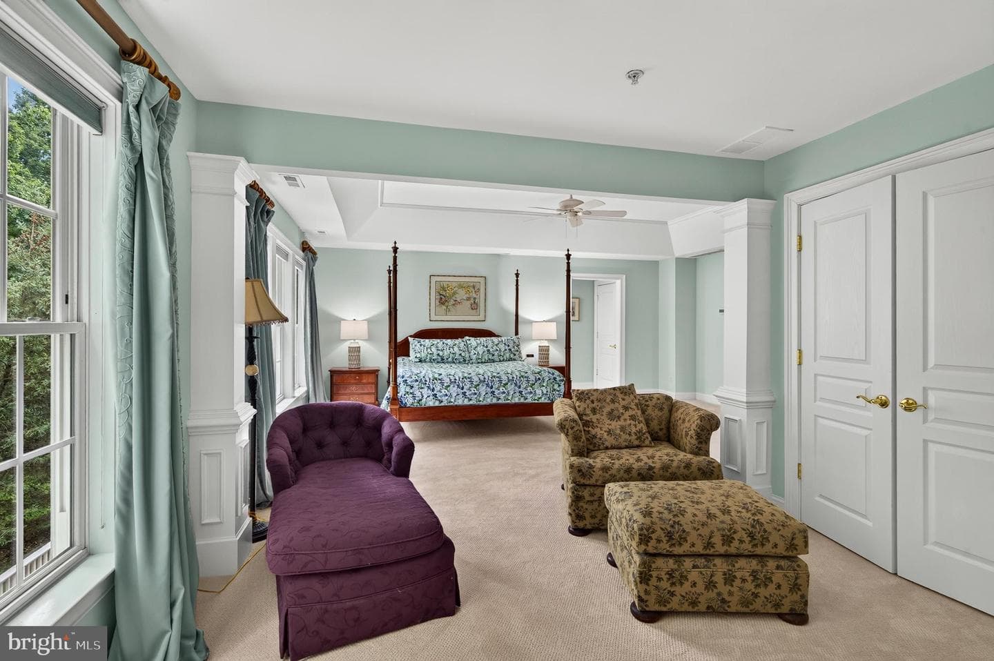 125 Camelot Lane photo 36