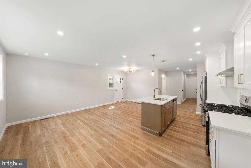 1020 12th Avenue photo 2