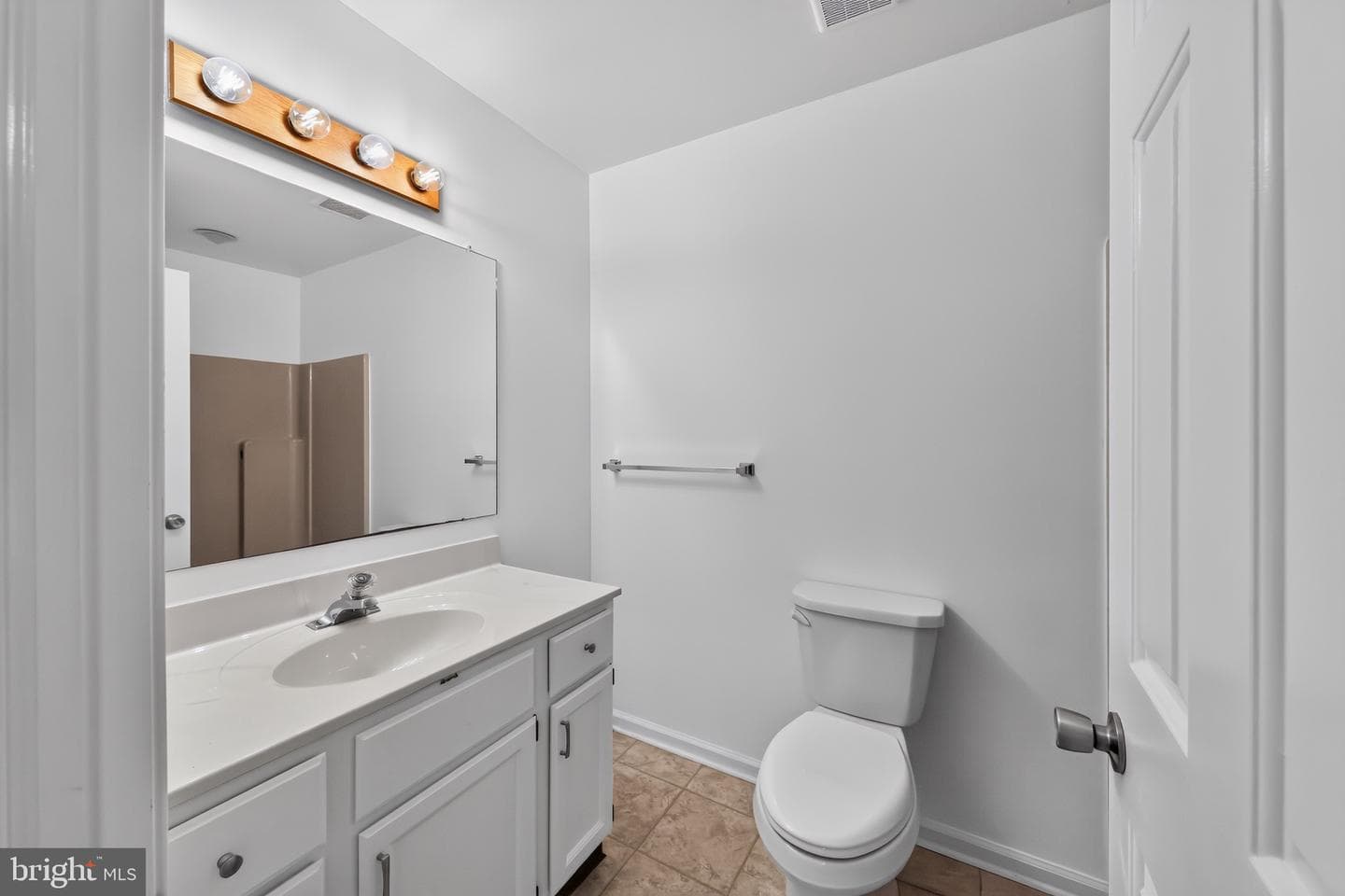 1005 N Glen Drive #1005 photo 16