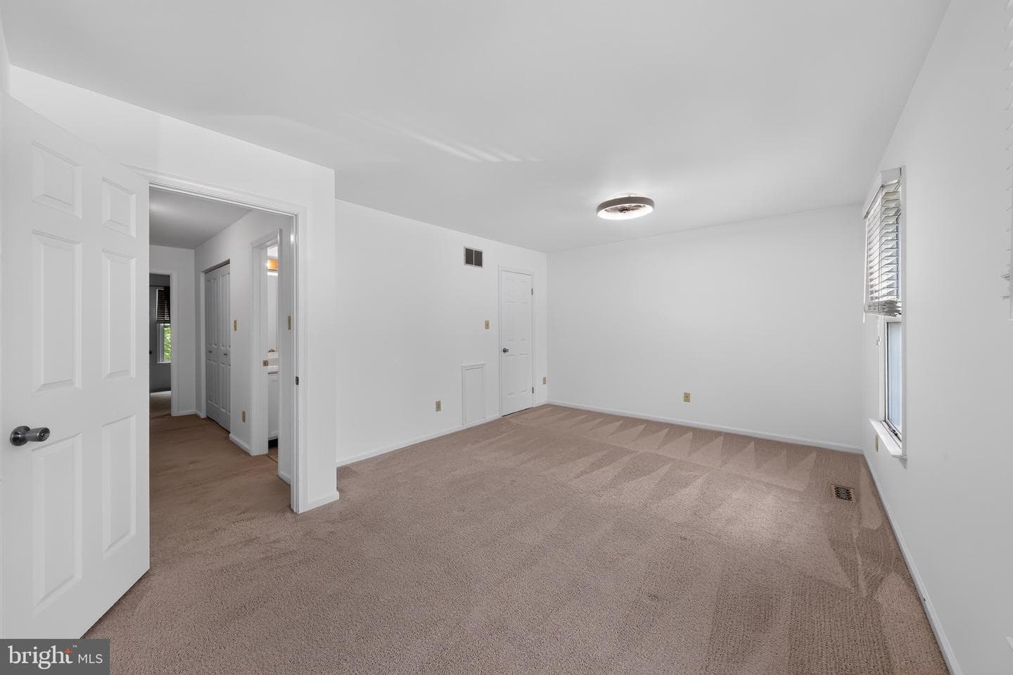 1005 N Glen Drive #1005 photo 20