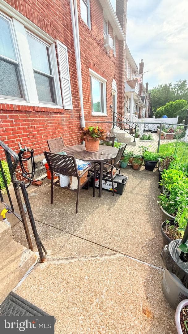 238 Wynnewood Avenue photo 13
