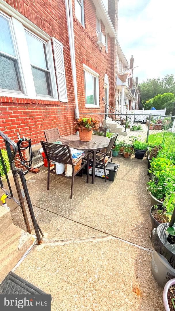 238 Wynnewood Avenue photo 6