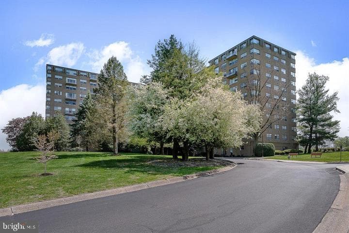 1030 E Lancaster Ave # 717, Bryn Mawr