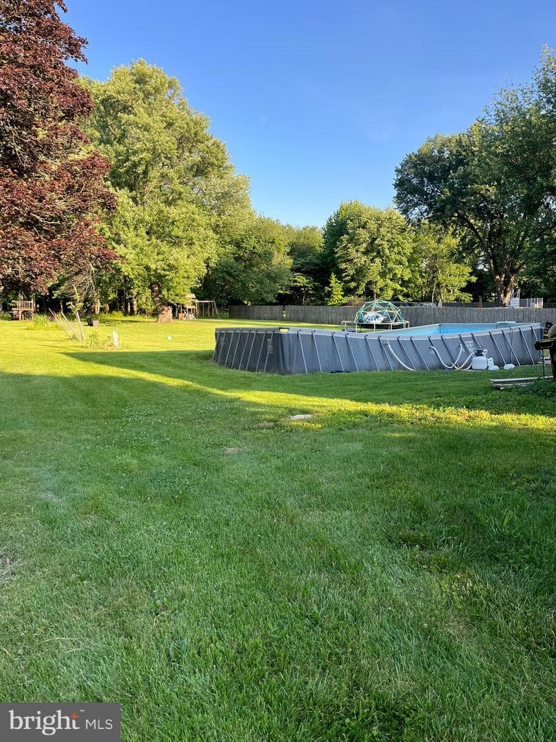 1837 Larkin Road photo 5