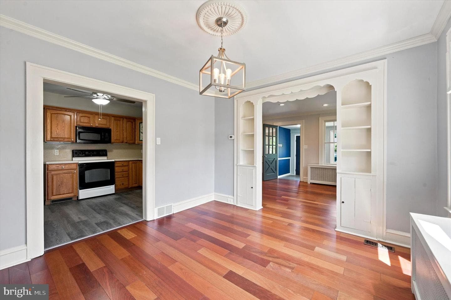 1151 Villanova Avenue photo 10