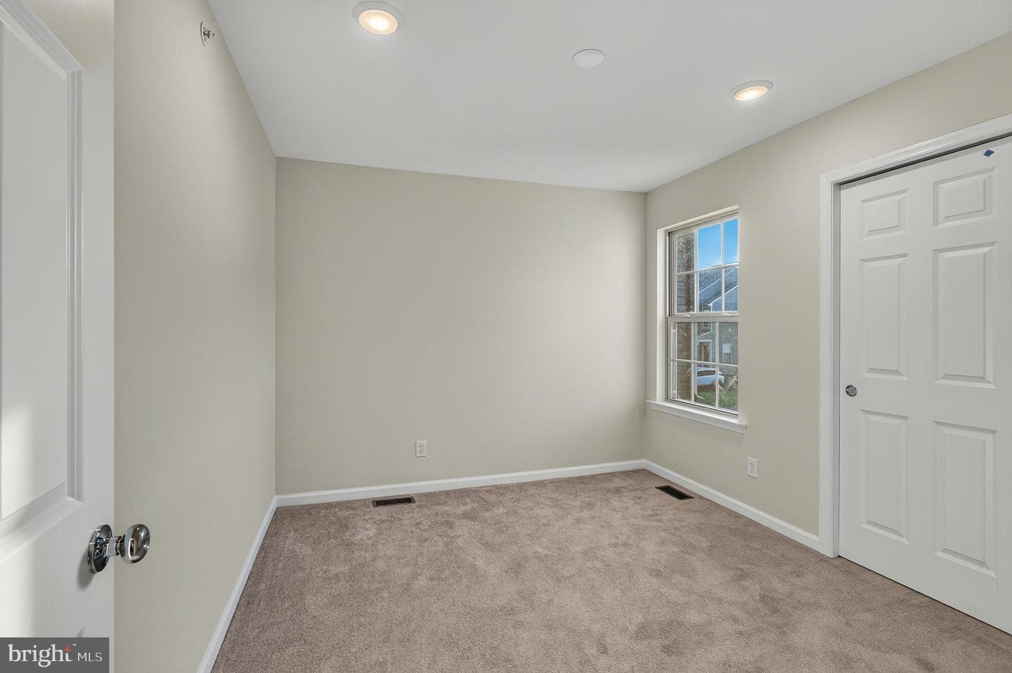 302 Milton Stamp Drive photo 28