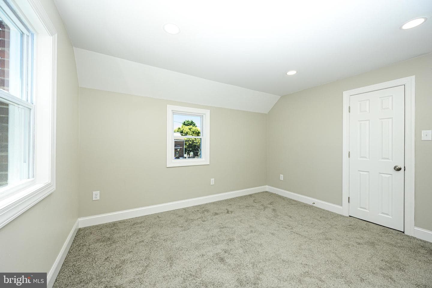 431 Holmes Road photo 30