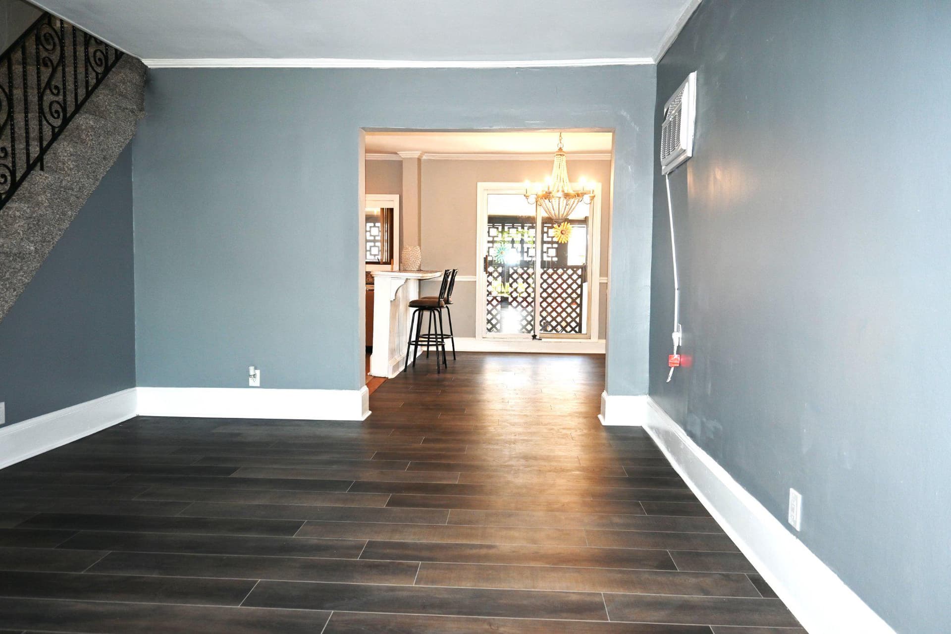 281 N Wycombe Avenue photo 5