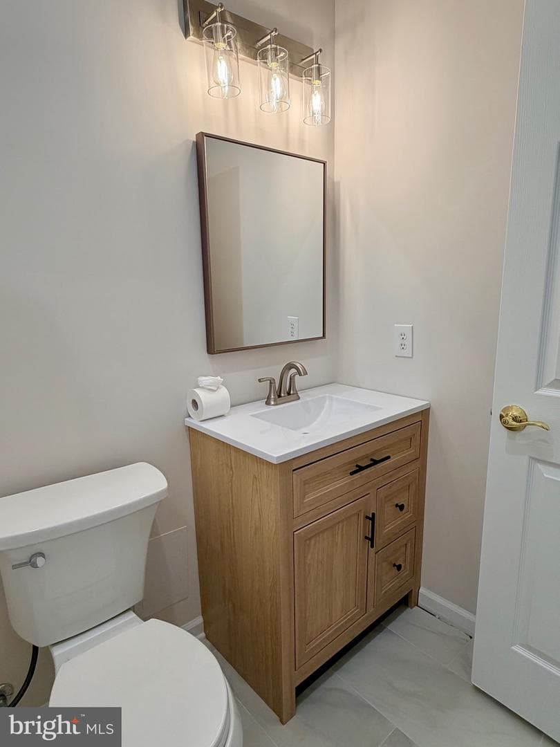 1663 Village Avenue photo 14