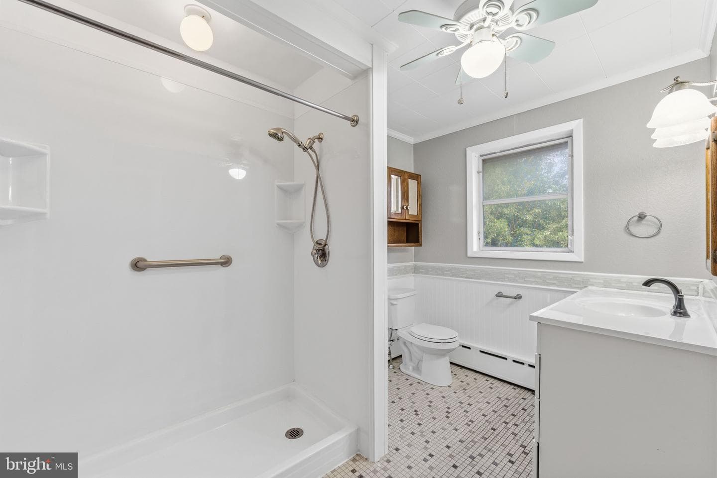 201 N Chester Pike photo 33