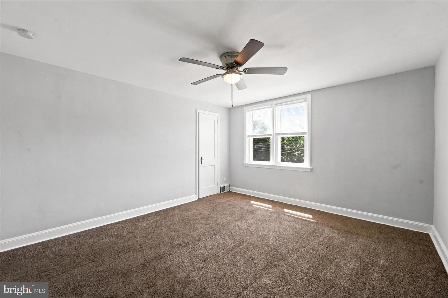 345 Westmont Drive photo 20