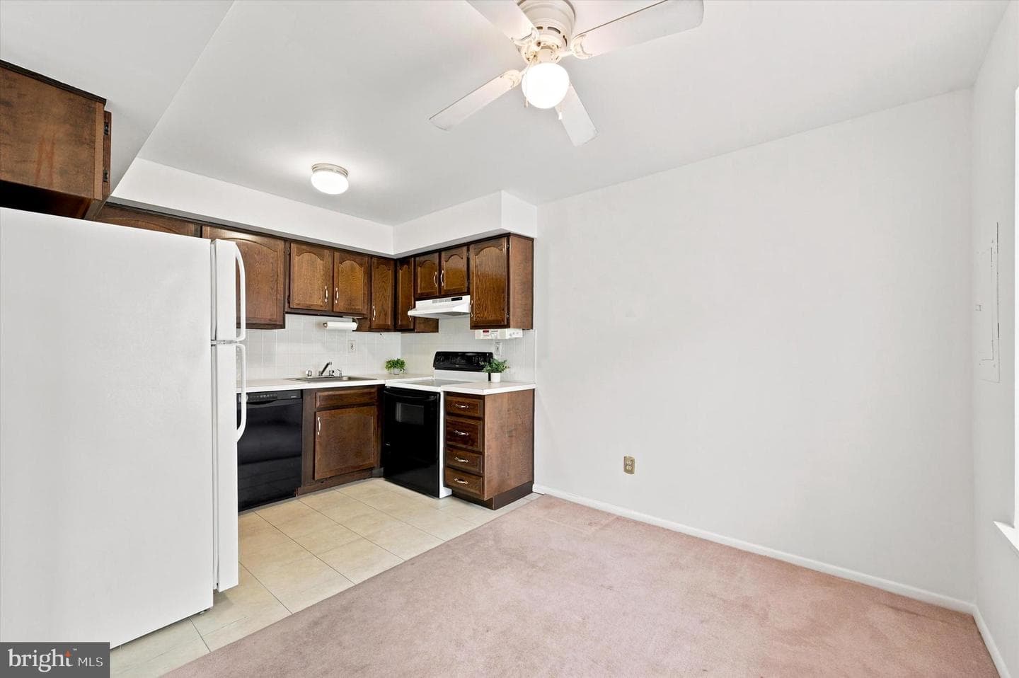 5200 Hilltop Drive #e17 photo 10