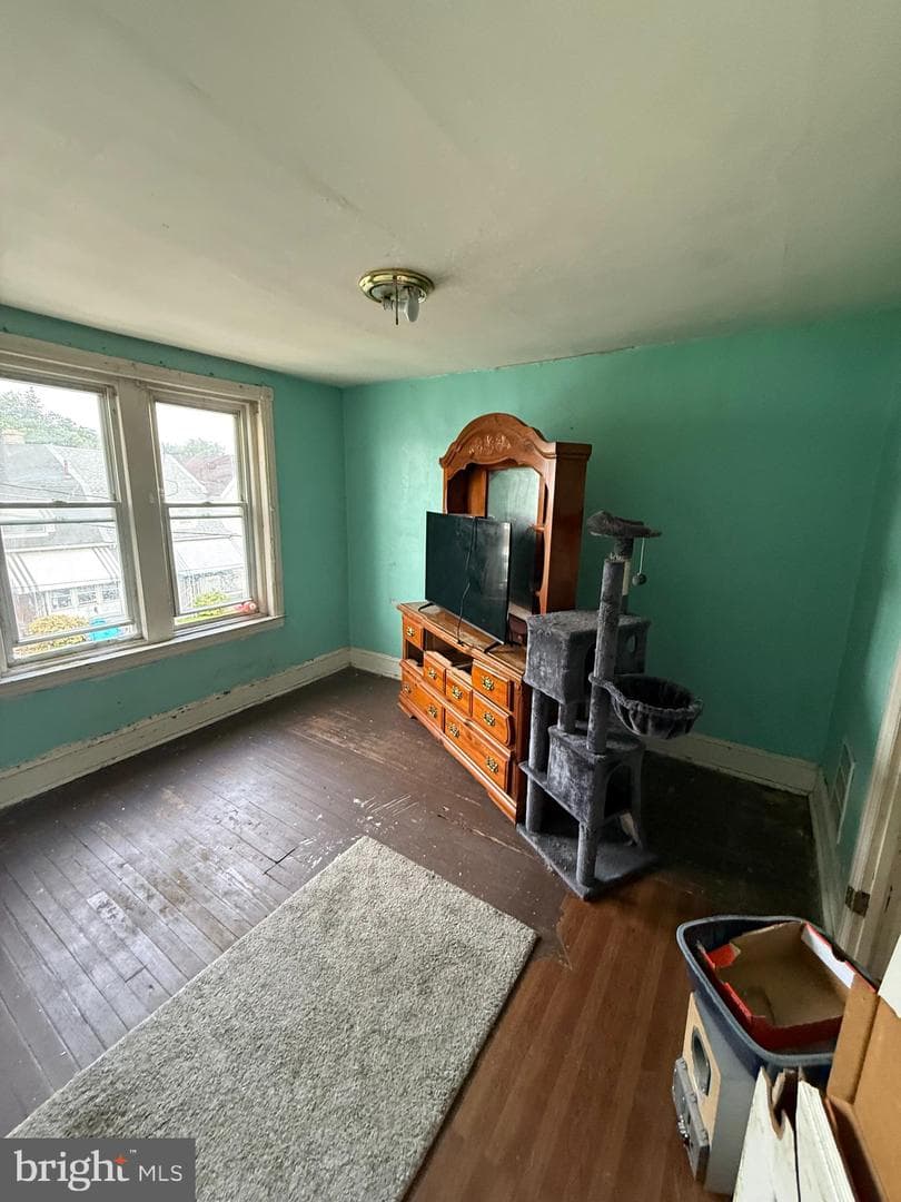 13 Walnut St photo 9