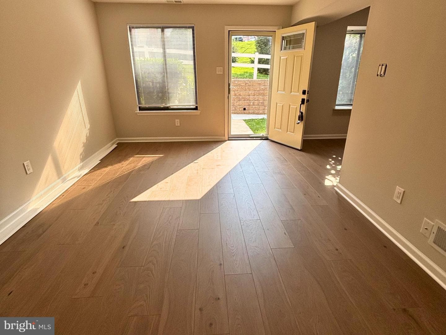 6702 Hilltop Drive photo 9