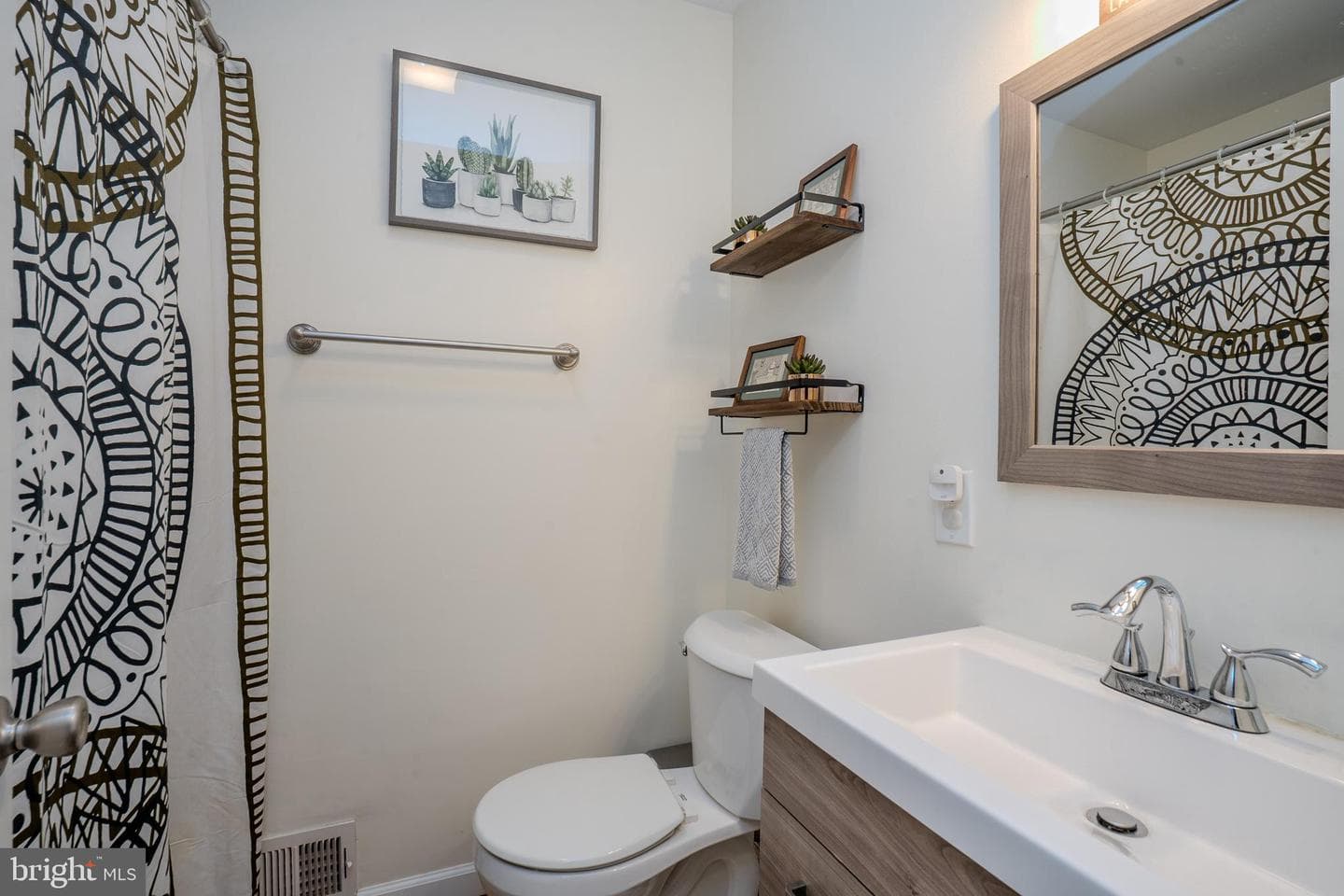 697 Cherry Tree Road photo 24