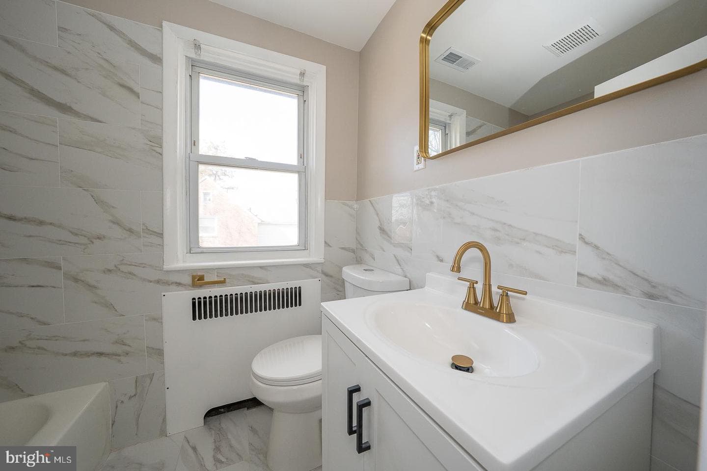 291 Jackson Ave photo 33