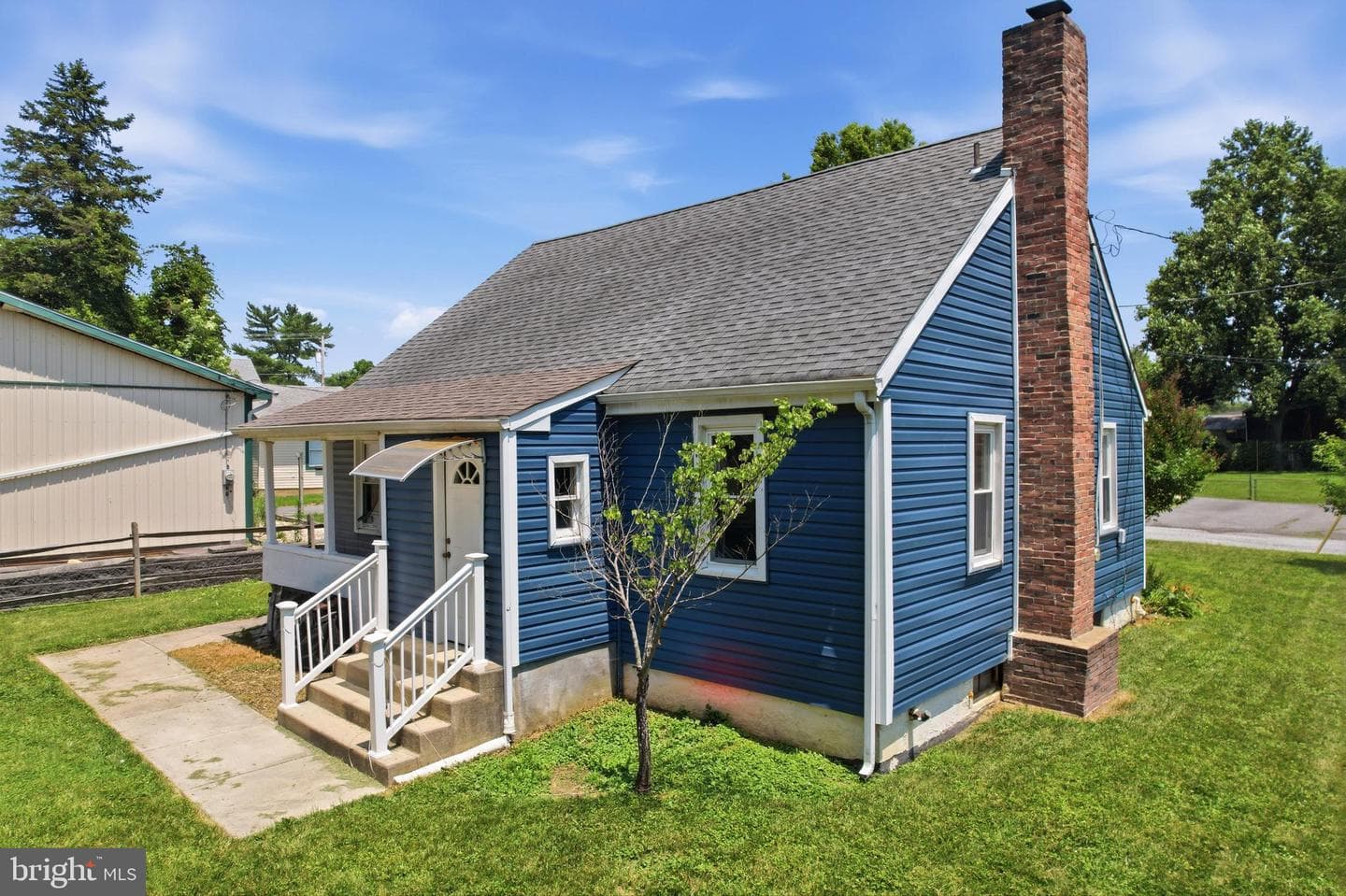 2418 4th Avenue photo 25