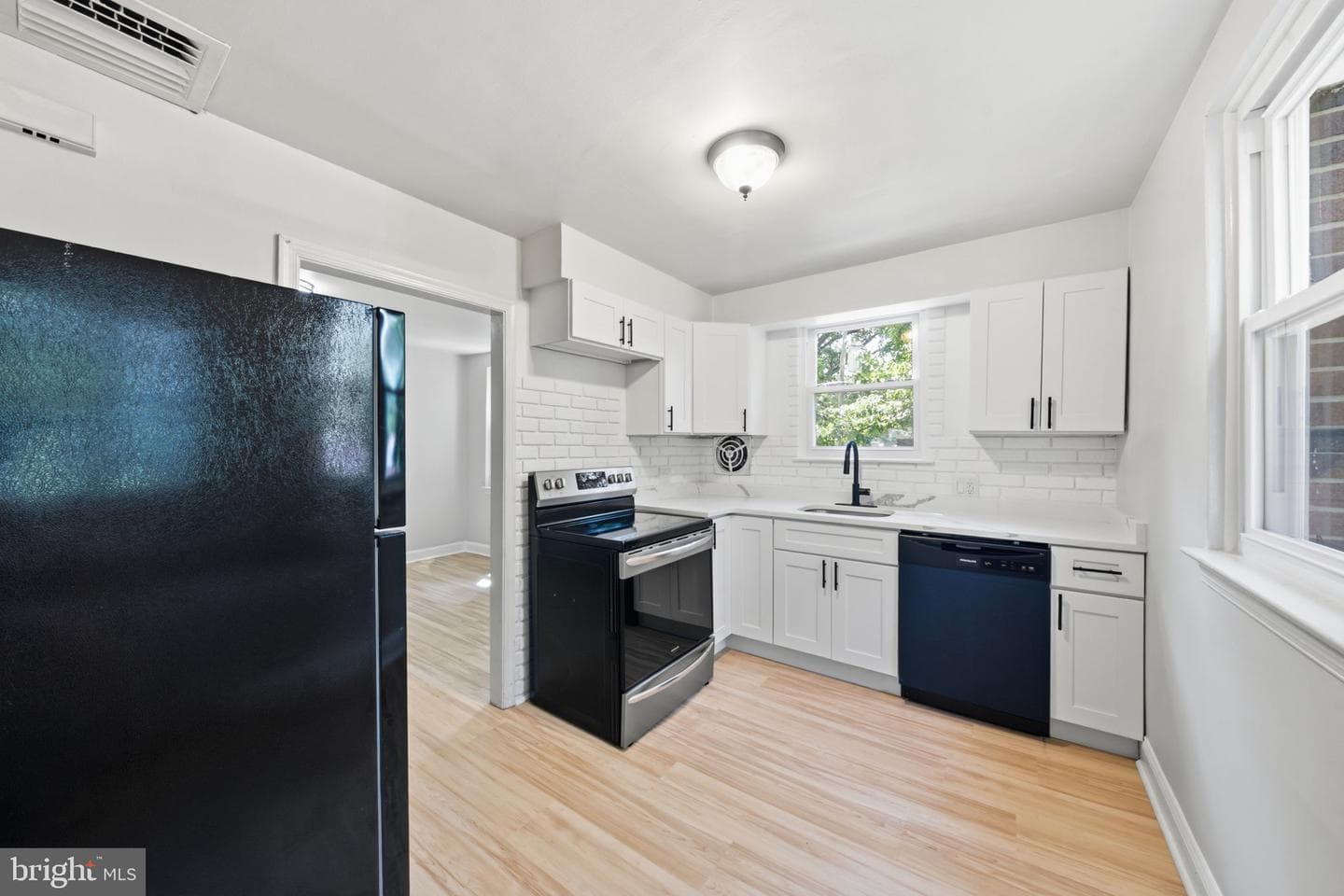 725 Irvington Place, Chester