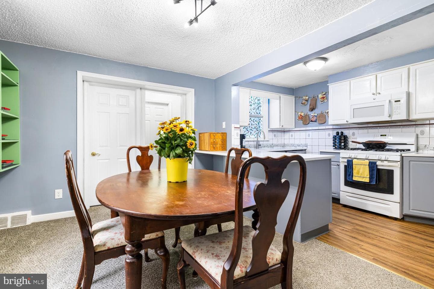 345 Holmes Road photo 6