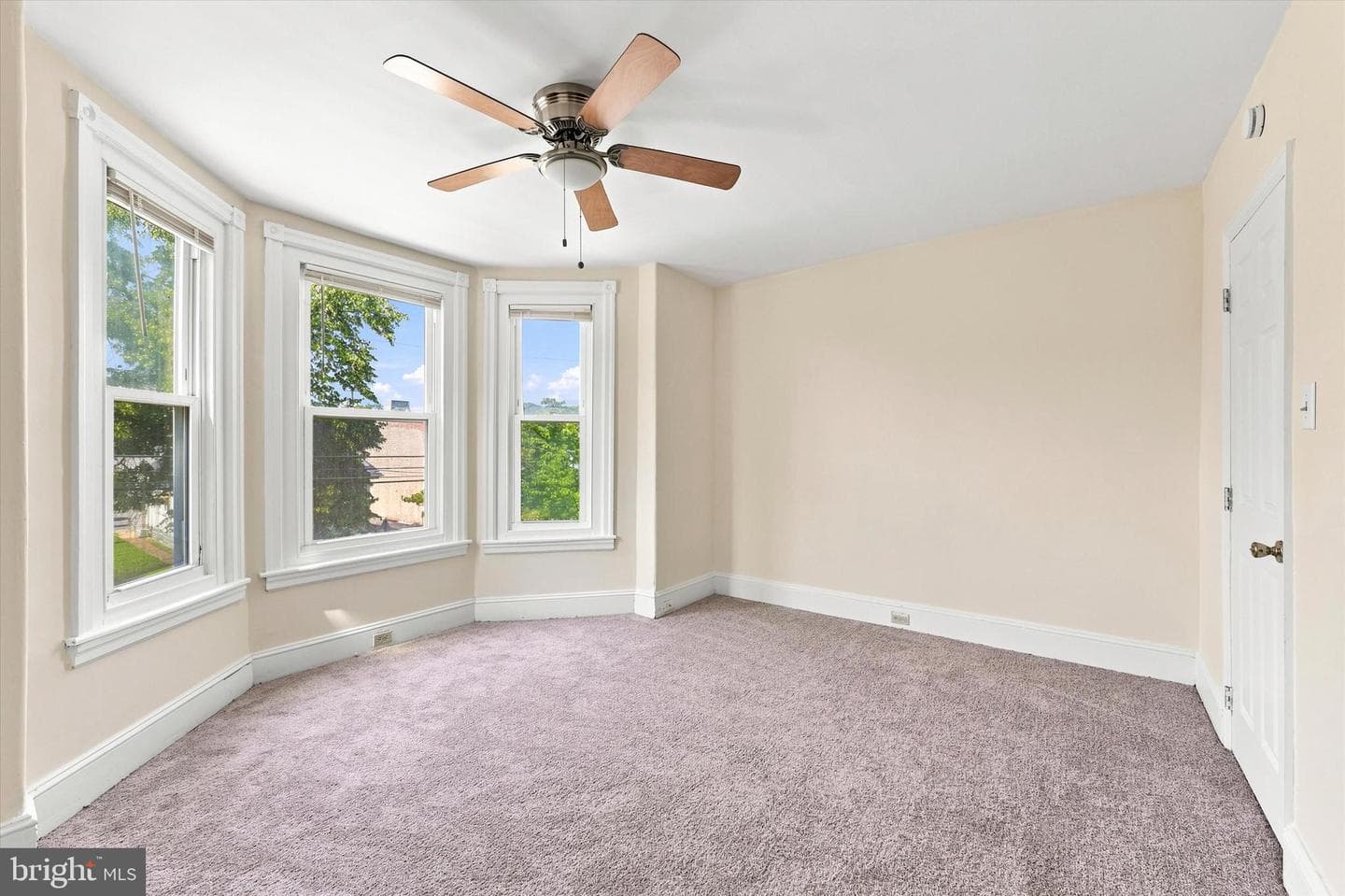 242 Virginia Avenue photo 12