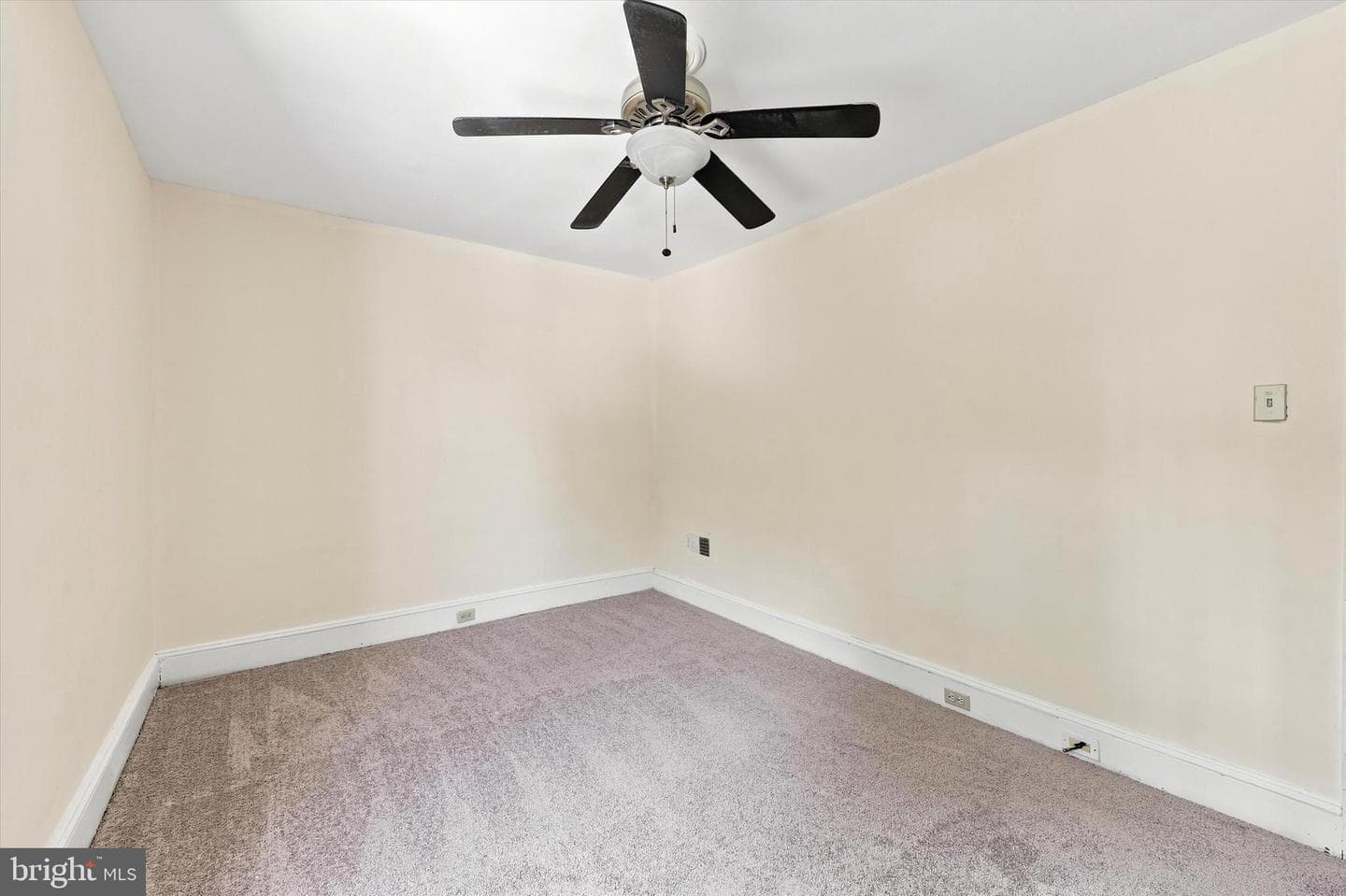 242 Virginia Avenue photo 16