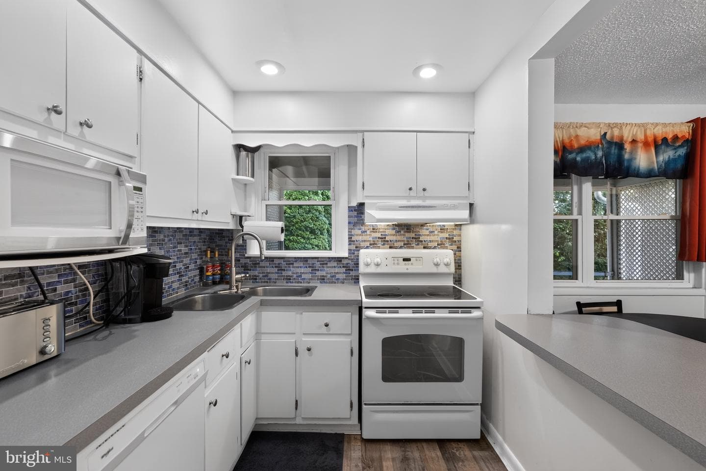 1420 Grace Road photo 10