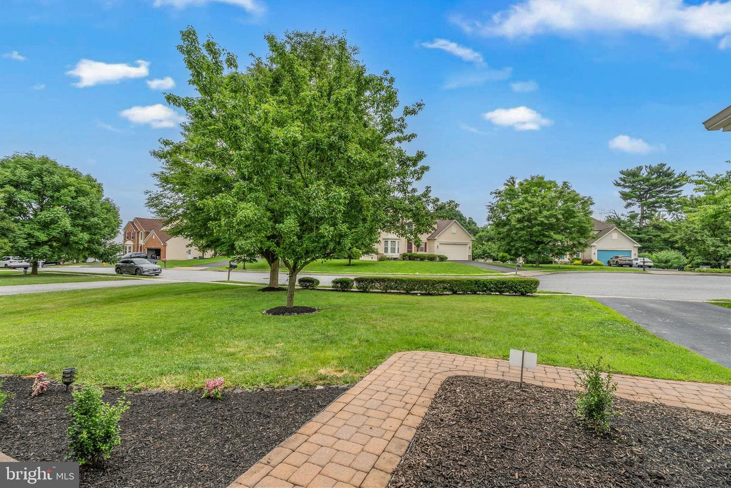 12 Huntingdon Court photo 55