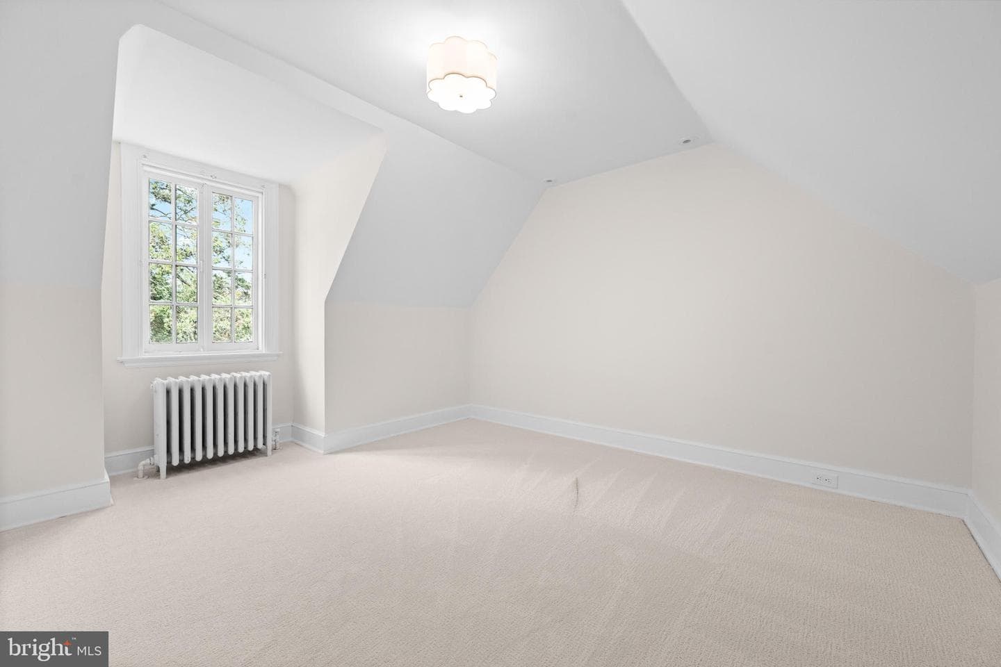 847 Lesley Road photo 55
