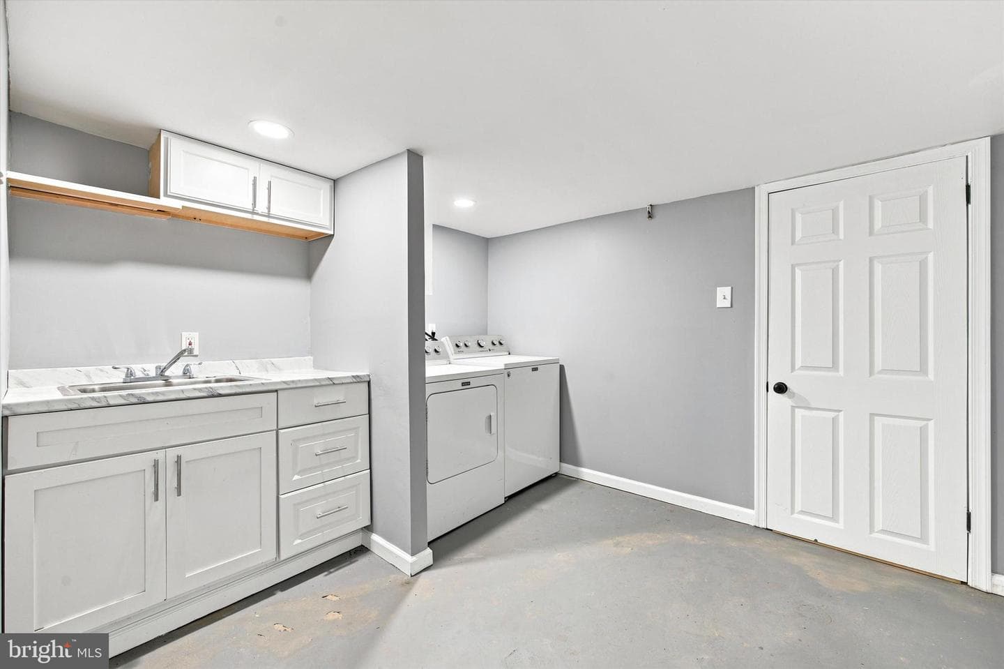 216 Woodlawn Avenue photo 22