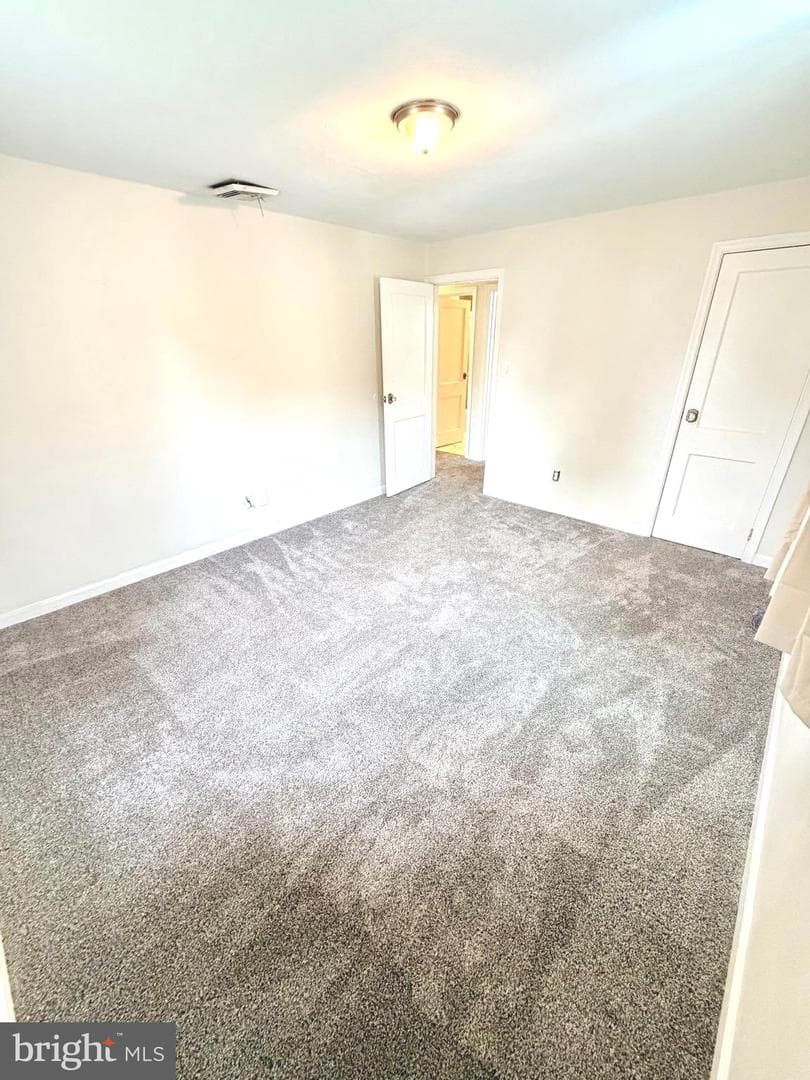 32 Scarlet Avenue photo 21