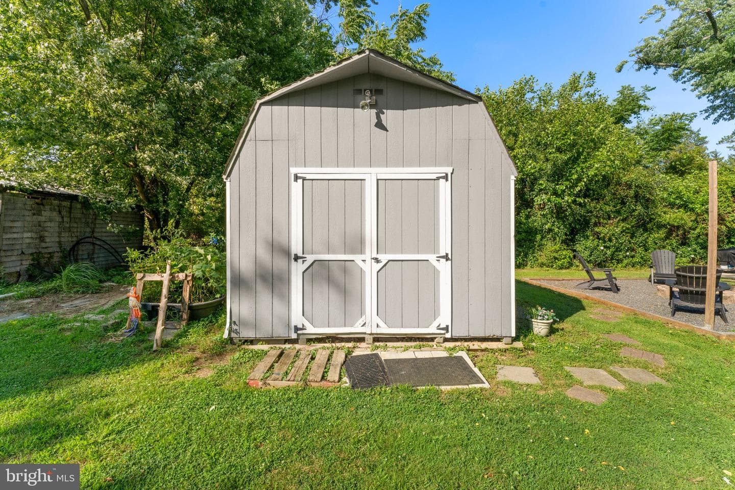 1748 Larkin Road photo 6